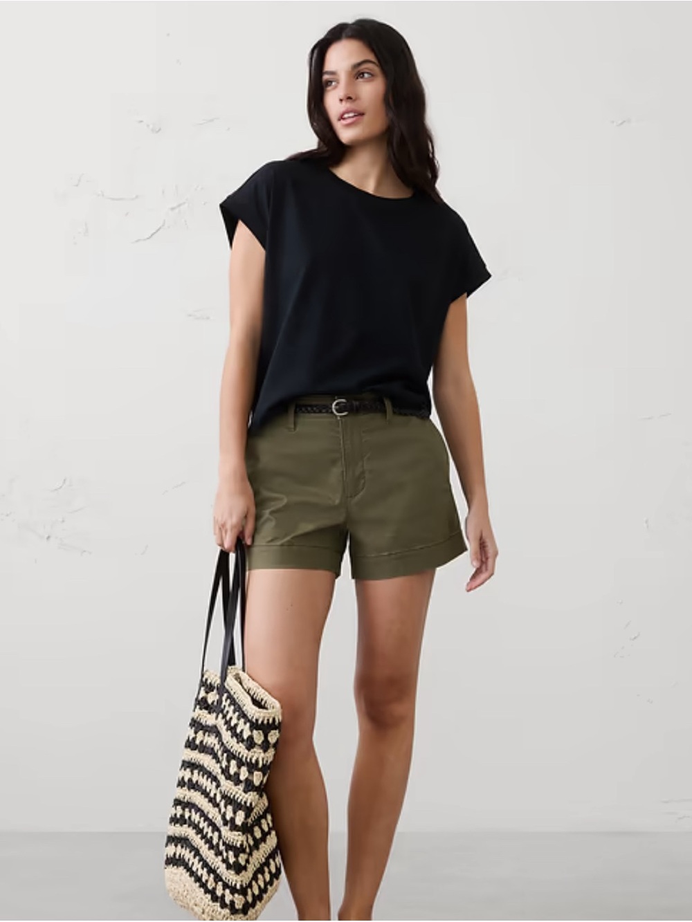 Banana Republic 4” Olive and Black Mid-Rise Chino Shorts